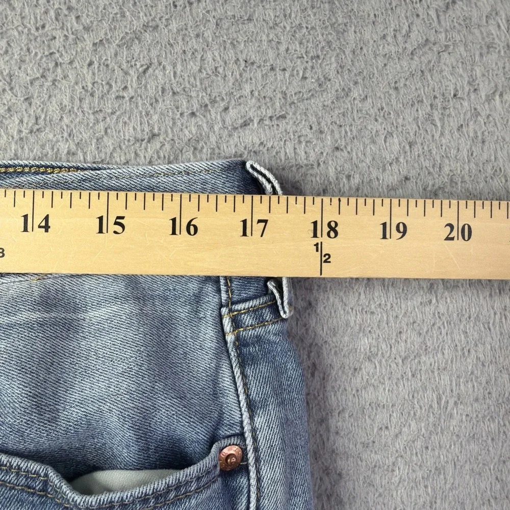 Levis 501 Jeans Mens 34x30 blue button fly medium wash